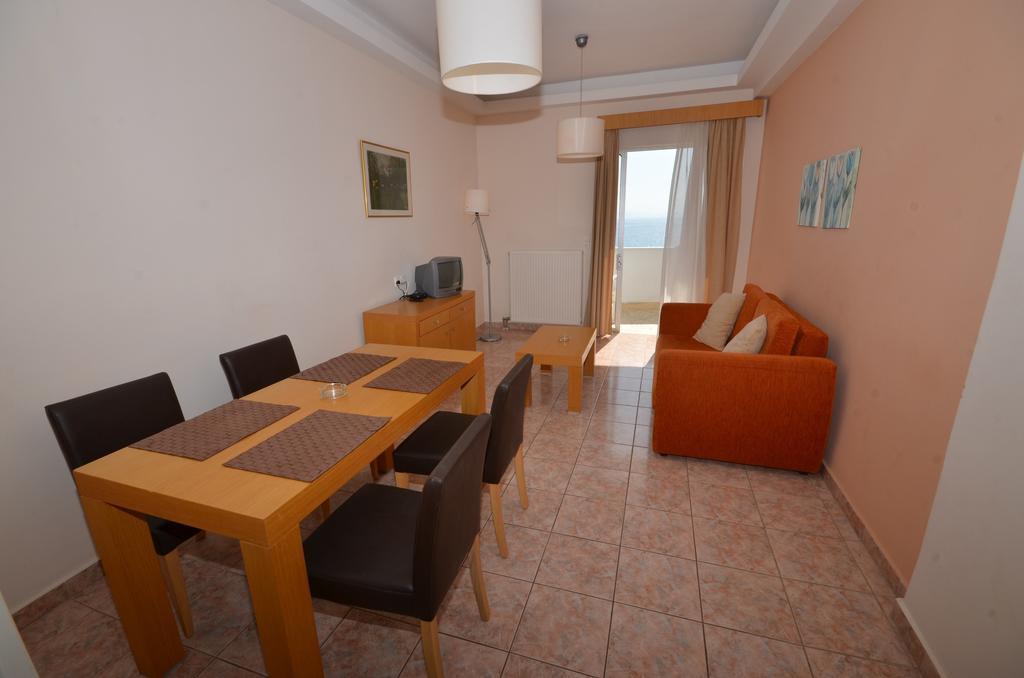 Sunrise Hotel Apartments Ypsos Pokoj fotografie