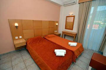 Sunrise Hotel Apartments Ypsos Exteriér fotografie